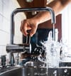 Water splashing out of sink